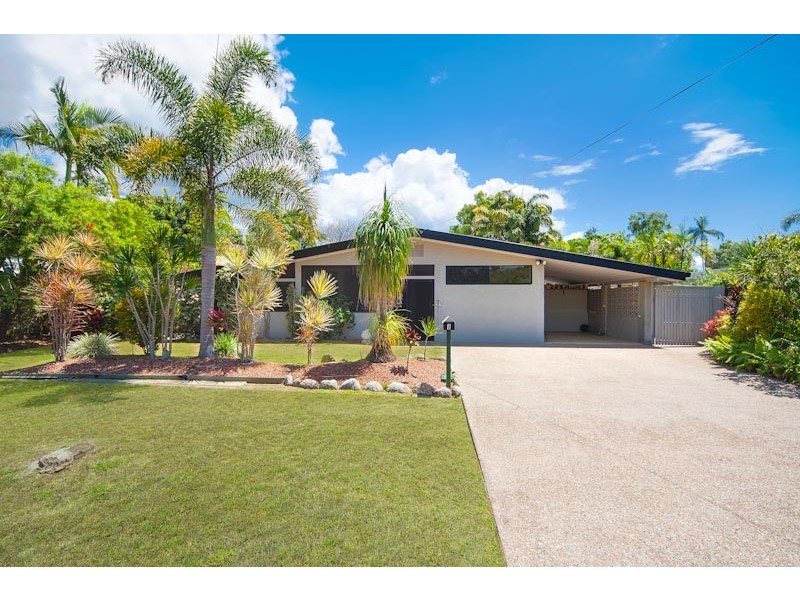 7 Cassava Street, Holloways Beach QLD 4878