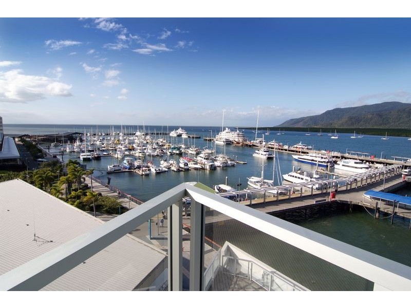 Unit 35/1 Marlin Parade  Harbour Lights, Cairns City QLD 4870