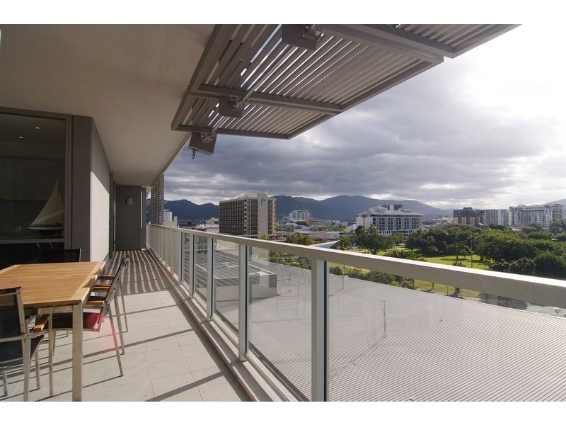 Unit 35/1 Marlin Parade  Harbour Lights, Cairns City QLD 4870