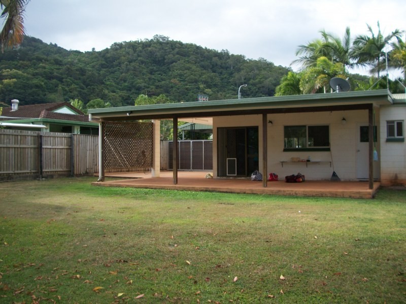 7 Bindaree Close, Caravonica QLD 4878