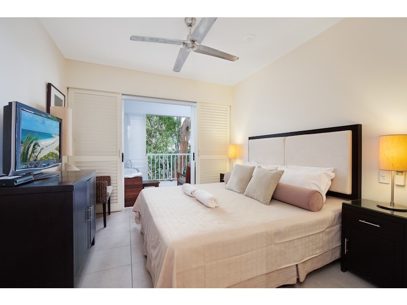 123 Williams Esplanade, Palm Cove QLD 4879
