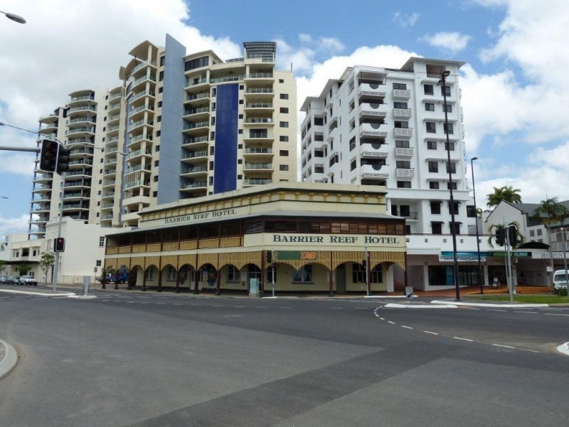 Unit 404/3 Abbott Street, Cairns City QLD 4870