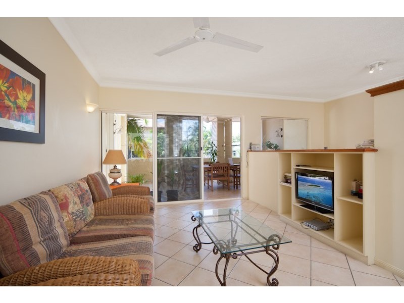 Unit 507/2 Greenslopes Street, Cairns North QLD 4870