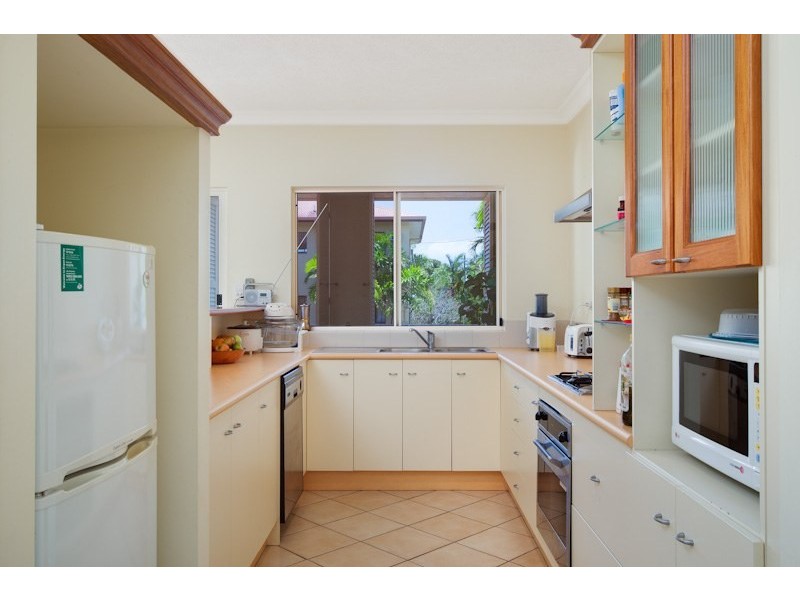 Unit 507/2 Greenslopes Street, Cairns North QLD 4870