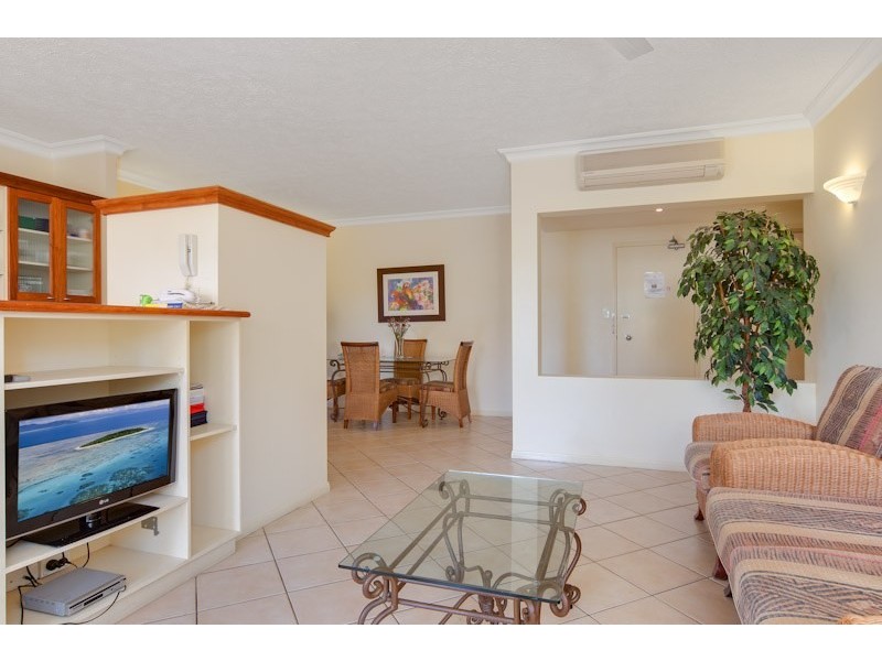 Unit 507/2 Greenslopes Street, Cairns North QLD 4870