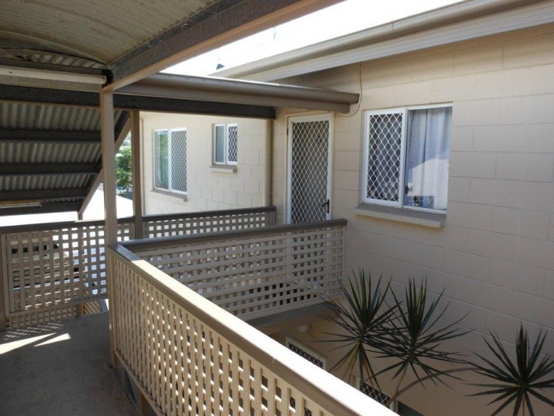 Unit 6/7-9 Charlotte Street, Cairns QLD 4870