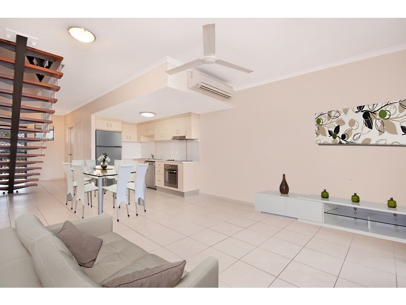 Unit 11/6 James Street, North Cairns QLD 4870