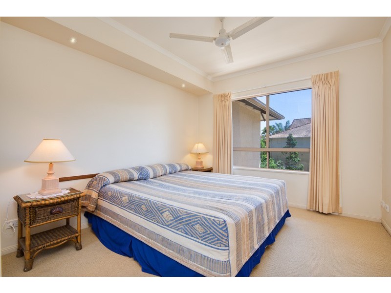 Unit 913/2 Greenslopes Street, Cairns North QLD 4870