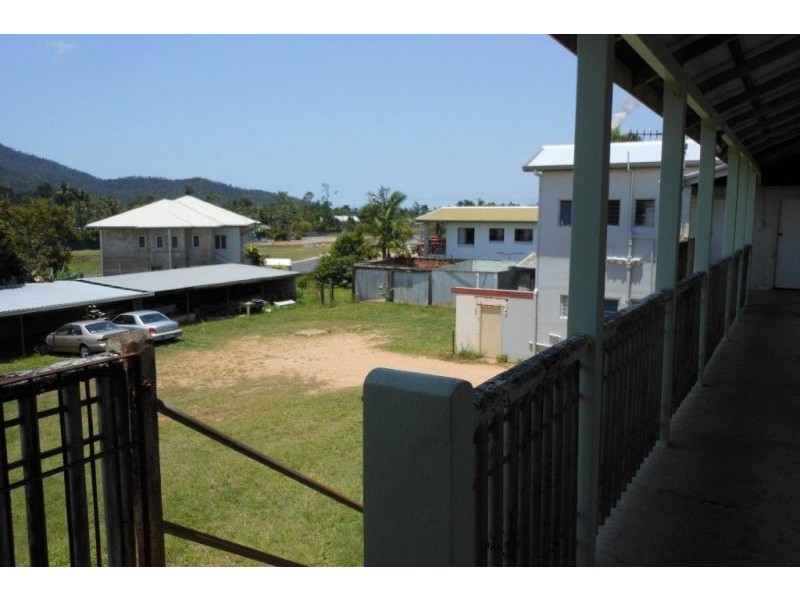 14 Blackman Street, Tully QLD 4854