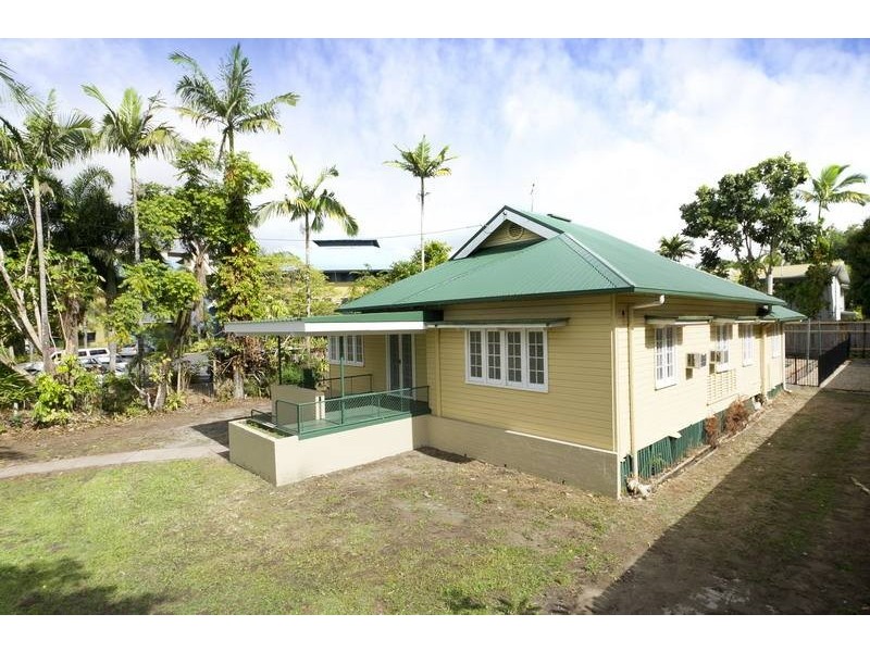 345 Lake Street, Cairns QLD 4870