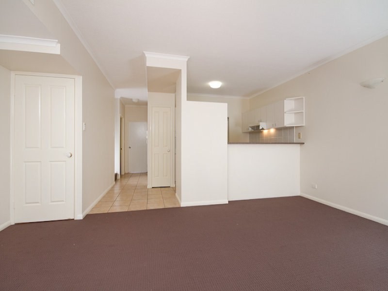 Unit 24/34-40 Lily Street, Cairns QLD 4870