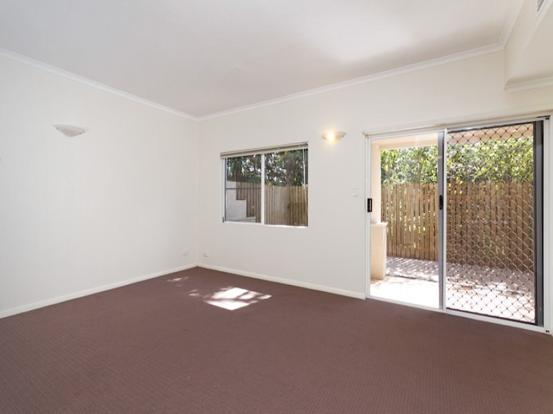 Unit 24/34-40 Lily Street, Cairns QLD 4870