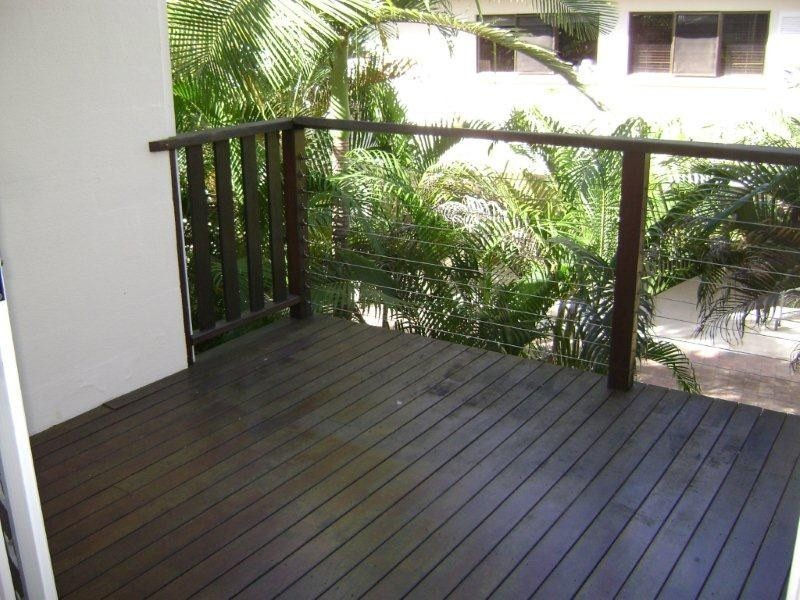 Unit 2/15 Amphora Square, Palm Cove QLD 4879