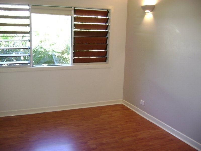 Unit 2/15 Amphora Square, Palm Cove QLD 4879