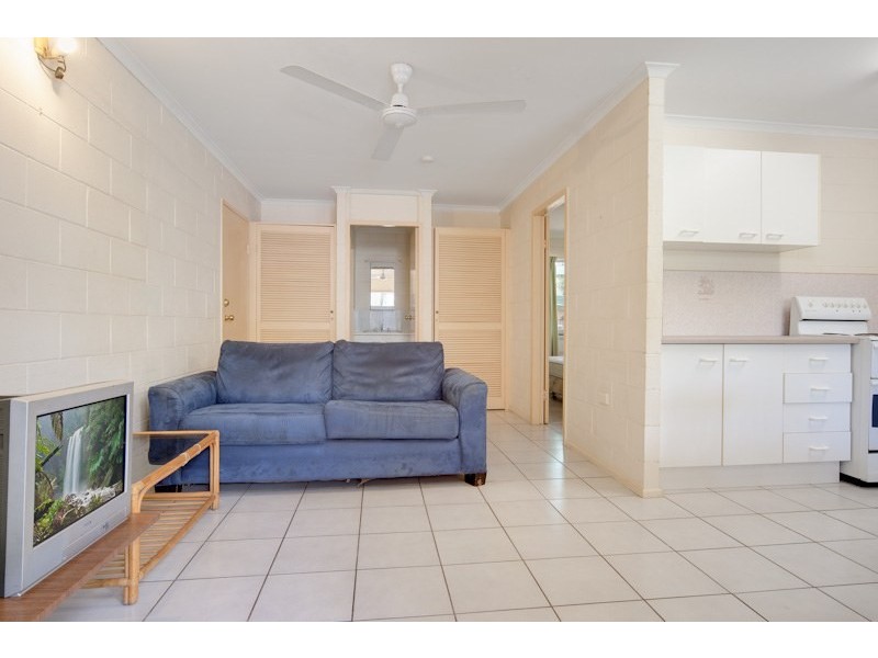 Unit 1 – 10/379 Mayers Street, Edge Hill QLD 4870