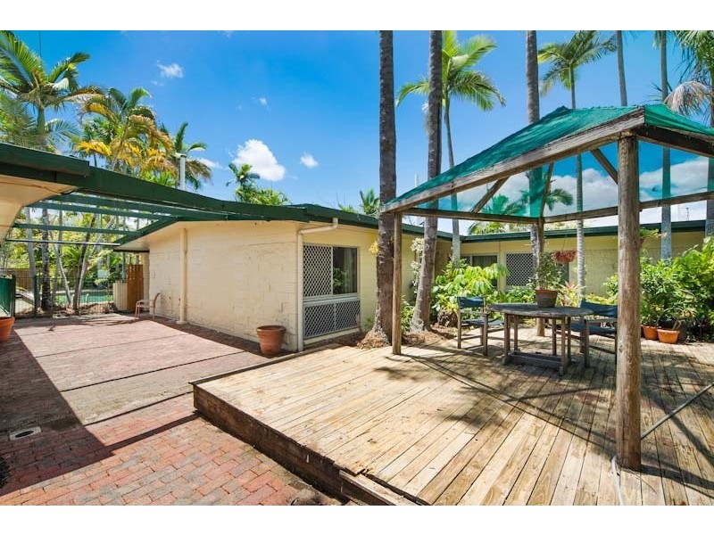 Unit 1 – 10/379 Mayers Street, Edge Hill QLD 4870