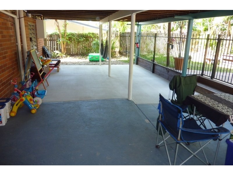 11 Avon Street Street, Stratford QLD 4870