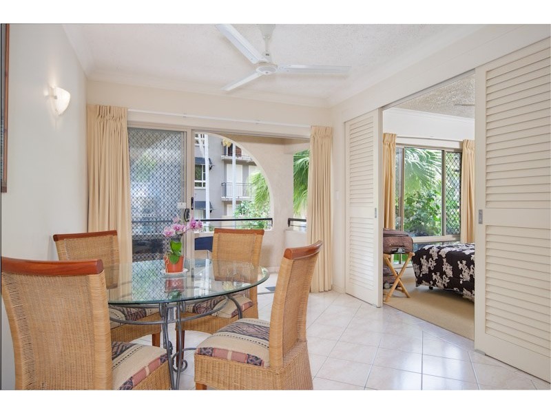 Unit 1610/2 Greenslopes Street, Cairns QLD 4870