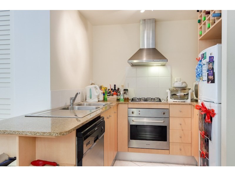 Unit 1610/2 Greenslopes Street, Cairns QLD 4870