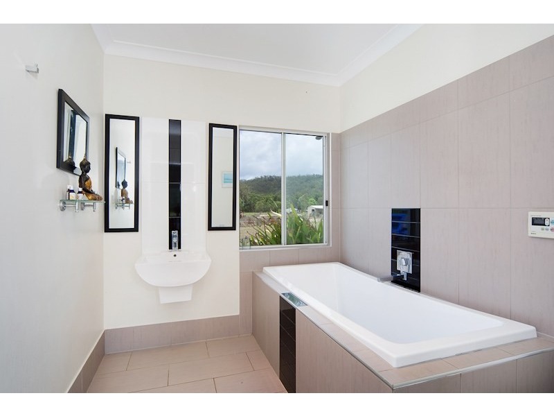 55 Cardinia Boulevard, Speewah QLD 4881