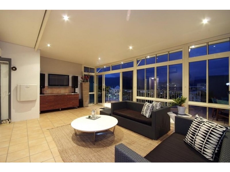 Unit 902/73 Royal Harbour Esplanade, Cairns City QLD 4870