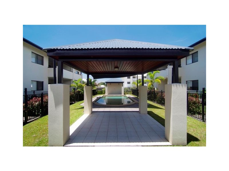 Unit 1/12 Oyster Court, Trinity Beach QLD 4879