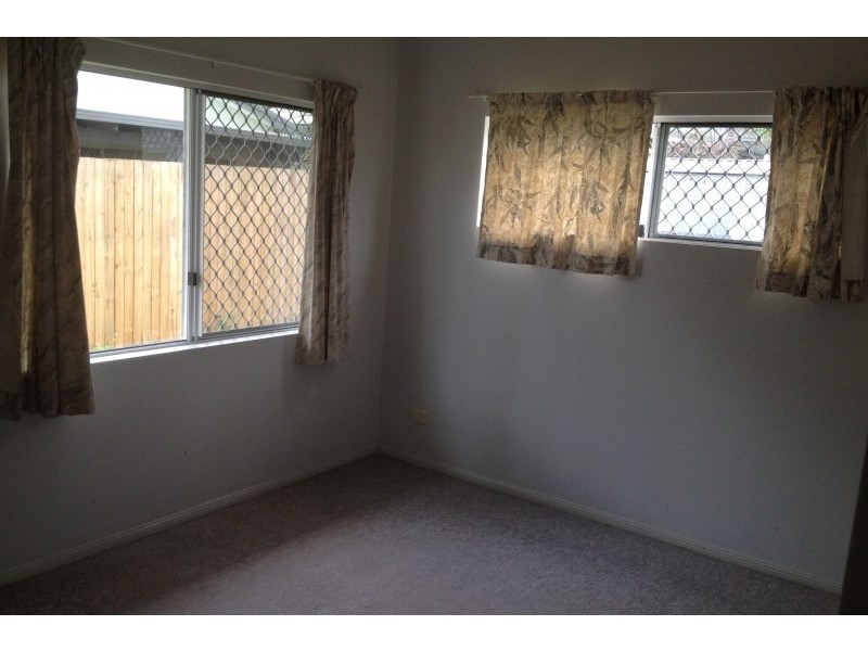 4 Berrima Street, Mount Sheridan QLD 4868