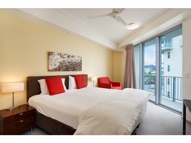 Unit 31003/99 Esplanade, Cairns City QLD 4870
