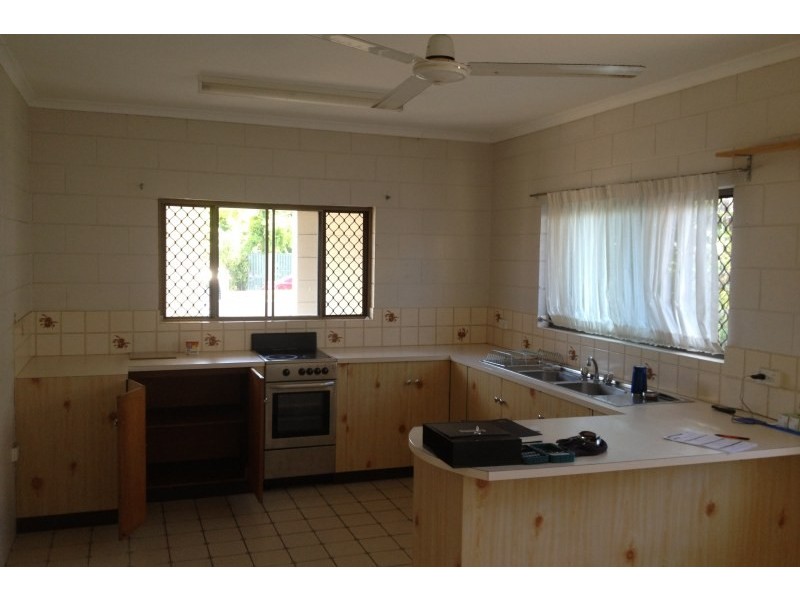 10 Clare Street, Parramatta Park QLD 4870