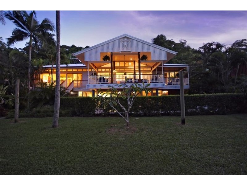 8 – 10 Peacock Street, Trinity Beach QLD 4879