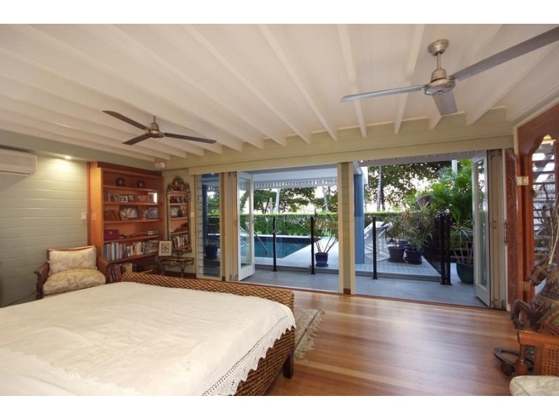 8 – 10 Peacock Street, Trinity Beach QLD 4879