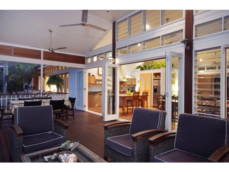 8 – 10 Peacock Street, Trinity Beach QLD 4879