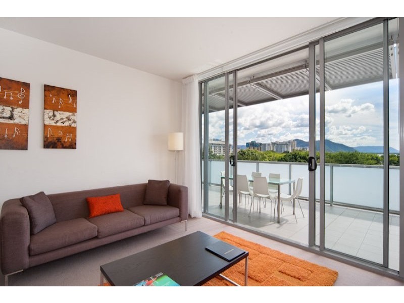 Unit 10/1 Marlin Parade, Cairns City QLD 4870