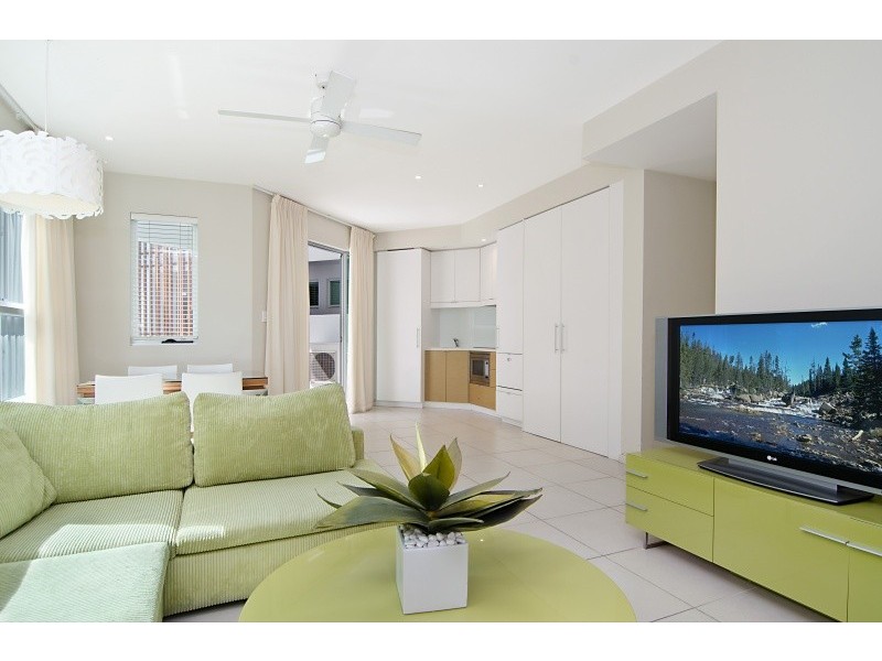 Unit 27/201 Lake Street, Cairns City QLD 4870