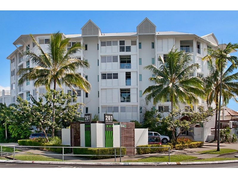 Unit 27/201 Lake Street, Cairns City QLD 4870