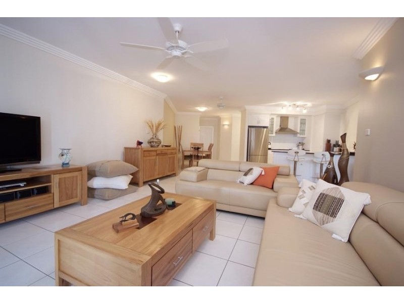 Unit 14/291 The Esplanade, Cairns North QLD 4870