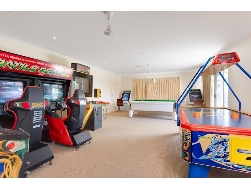 Unit 1805/2 Greenslopes Street, Cairns North QLD 4870