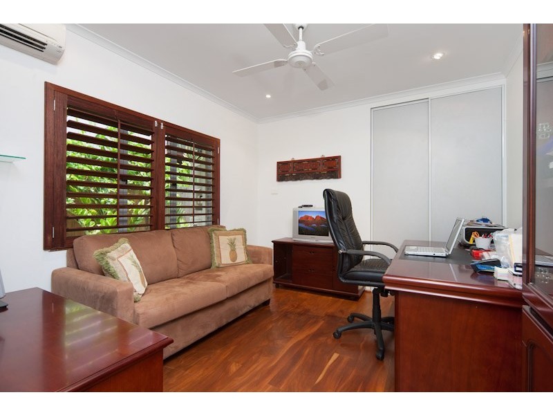 84 Cedar Road, Palm Cove QLD 4879