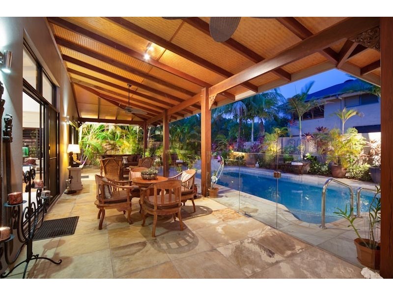 84 Cedar Road, Palm Cove QLD 4879