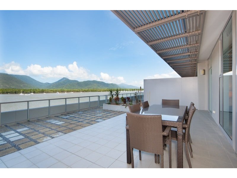 Unit 2/1 Marlin Parade, Cairns City QLD 4870