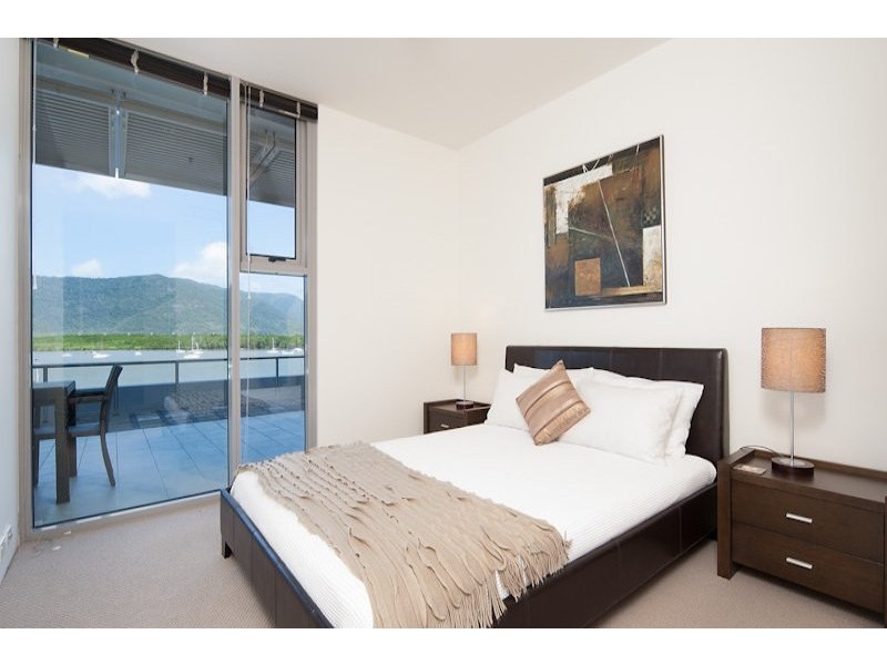 Unit 2/1 Marlin Parade, Cairns City QLD 4870