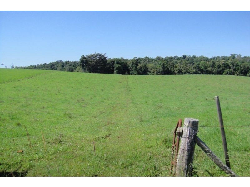 Lloyd Road, Tinaroo QLD 4872