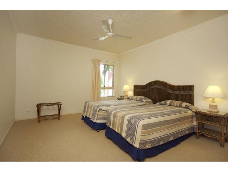 Unit 1404/2 Greenslopes Street, Cairns North QLD 4870