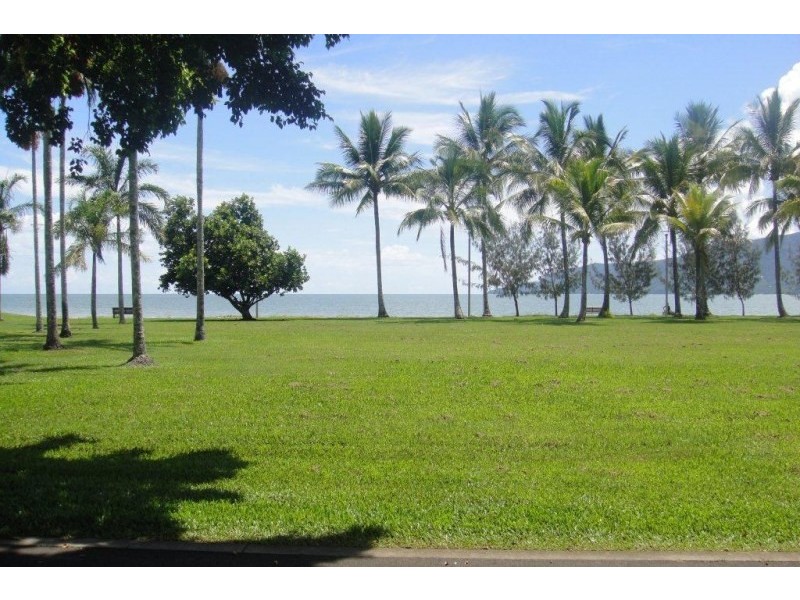 Unit 2/269 The Esplanade, Cairns City QLD 4870