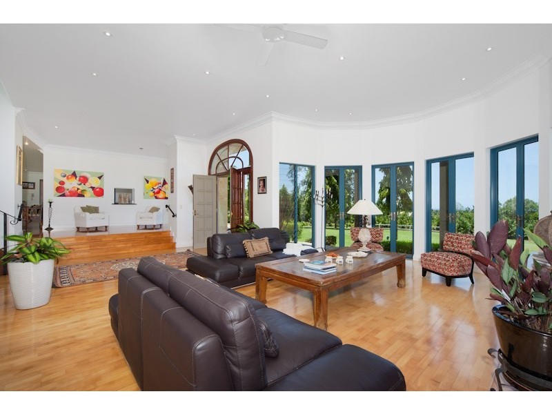 15 James Cook Drive, Kewarra Beach QLD 4879