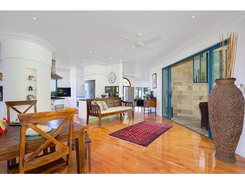 15 James Cook Drive, Kewarra Beach QLD 4879