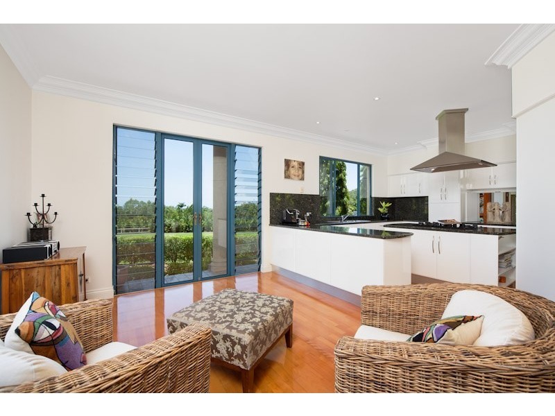 15 James Cook Drive, Kewarra Beach QLD 4879