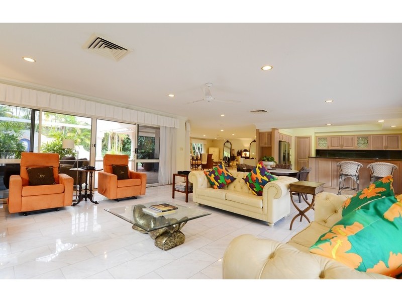 1 East Parkridge Drive, Brinsmead QLD 4870