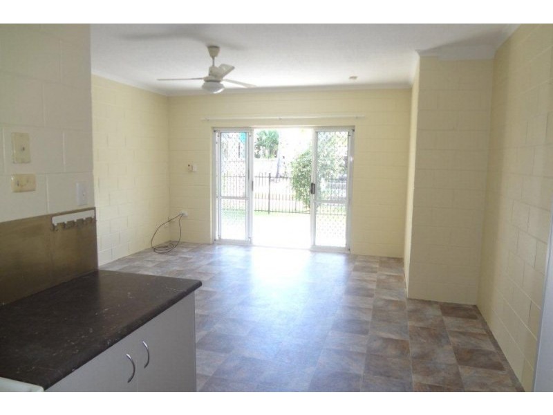 Unit 19/52 Pease Street, Cairns QLD 4870