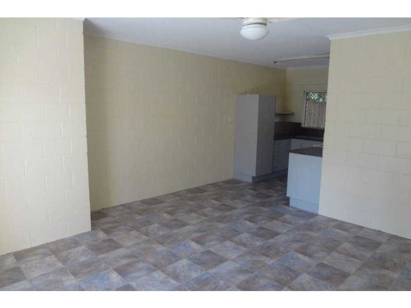 Unit 19/52 Pease Street, Cairns QLD 4870